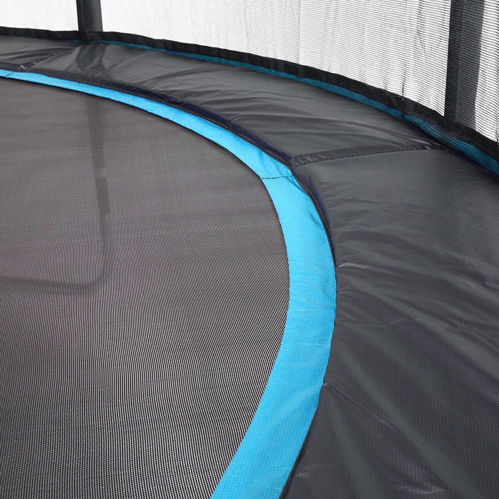 detail trampoline punchi bleu