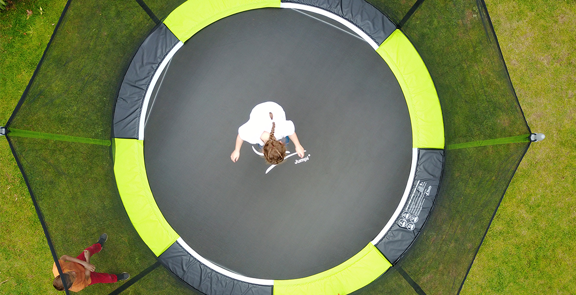 5 bonnes raisons d'avoir un trampoline chez soi