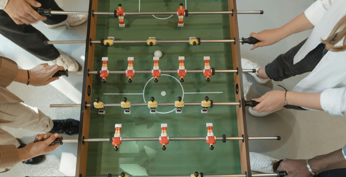 10 idées de jeux en famille : la table multi jeux