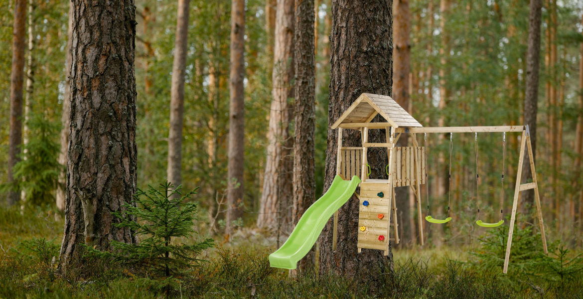 Le bois des aires de jeux et portique : qualité et durabilité
